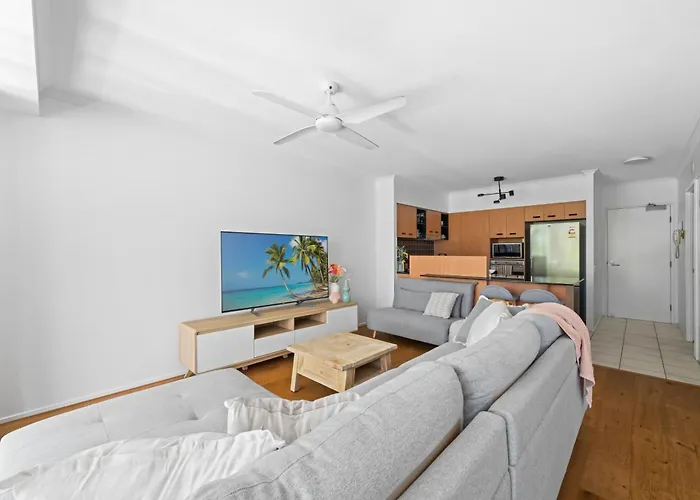Beach Resort Unit At Alex Heads